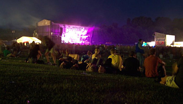 12 Uhr nachts beim Rheinkultur - Festival